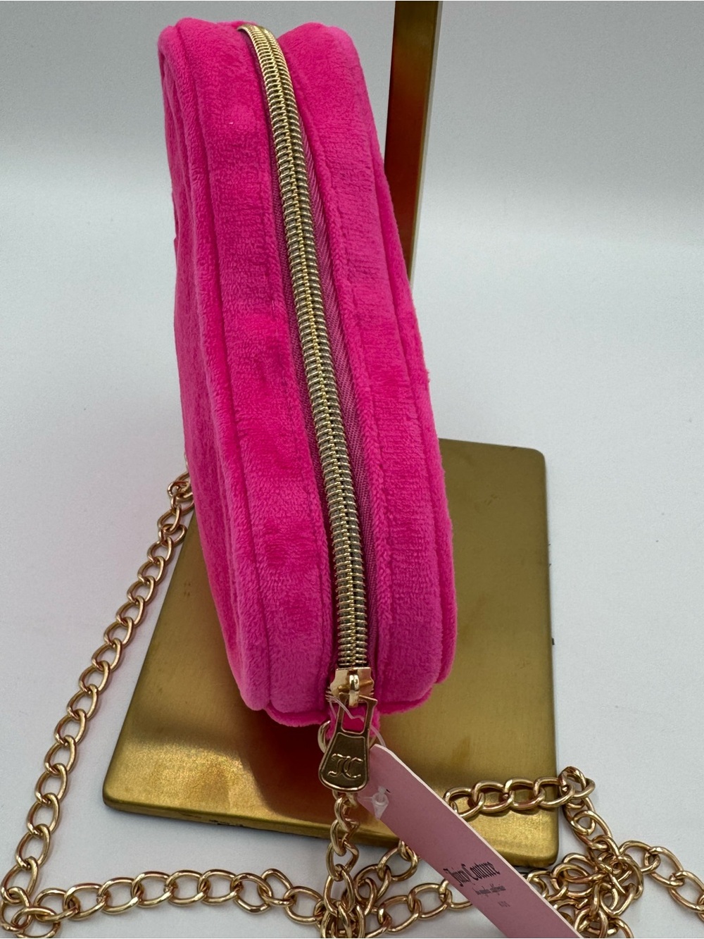 Juicy Couture Hot Pink Heart-Shaped Crossbody with Gold Chain NWT - Picture 5 of 8